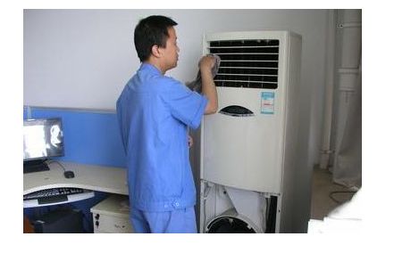 广州奥克斯柜式空调室内机清洗